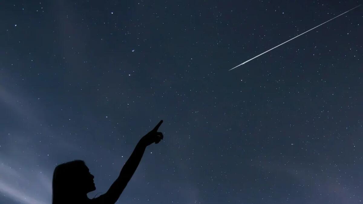 Stelle cadenti d’agosto: guida per ammirare le Perseidi nonostante la luna piena - 