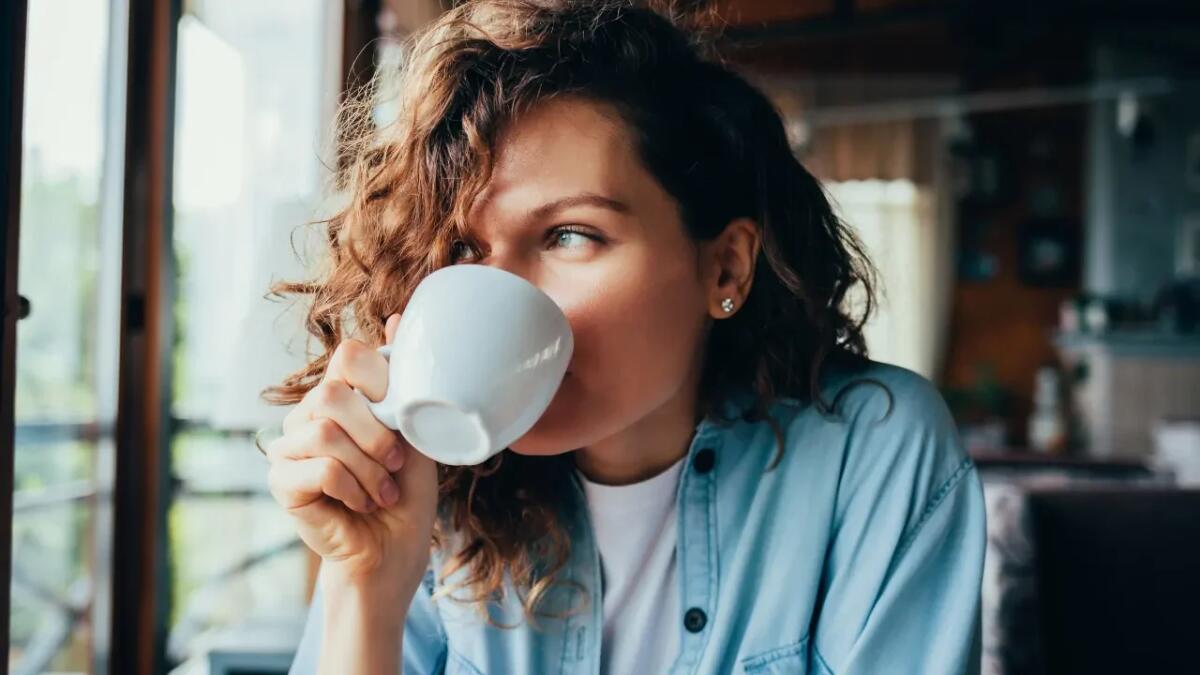 Come una bevanda calda può farti sentire più fresco - 