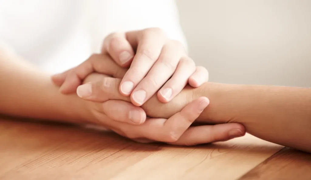 Quando l'aiuto è difficile da trovare: il potere del trattamento comunitario assertivo