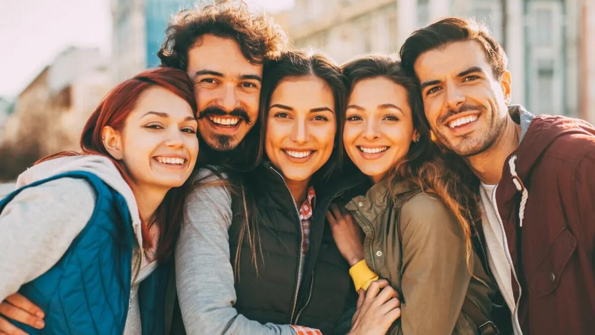 Non sei la media delle persone che frequenti, ma delle passioni che coltivi - 