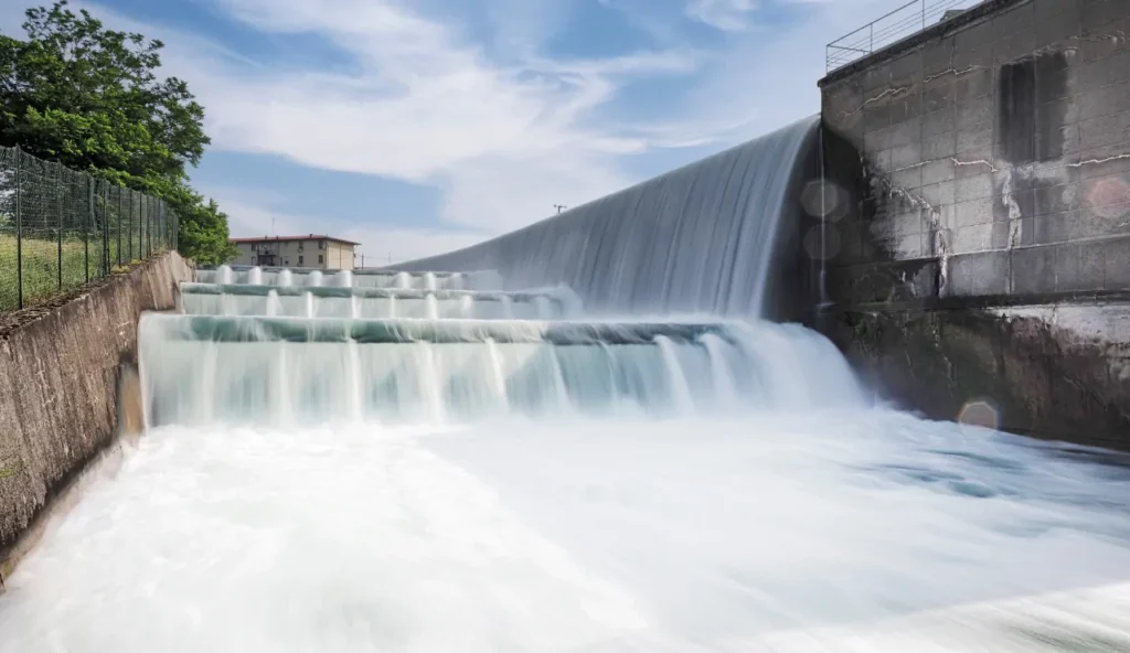 Il verdetto imminente della corte suprema del Nepal mette in bilico lo sviluppo dell'energia idroelettrica