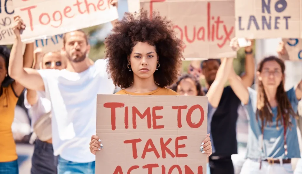 Proteste USA, non solo diritti: uno studio svela il ruolo centrale della polarizzazione