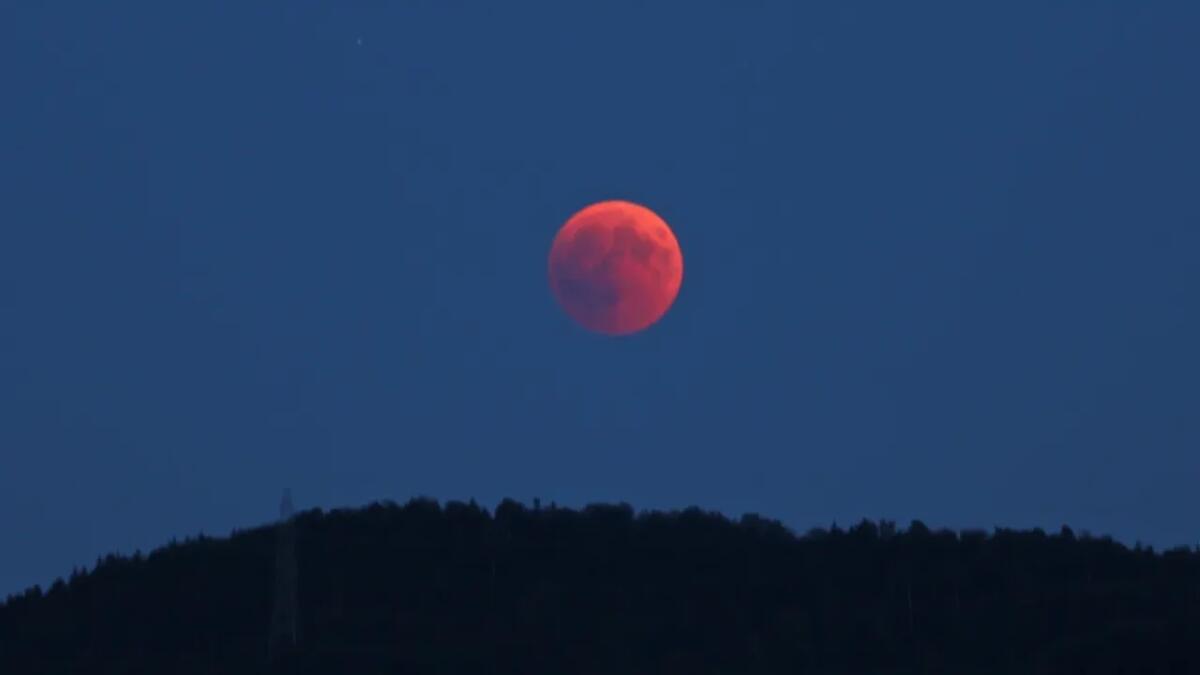 L'evento astronomico del 2025: l'incredibile eclissi totale di luna - 