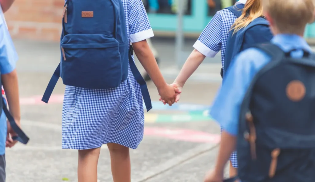 Genialità sotto pressione: come la povertà amplifica i rischi per la salute mentale a scuola