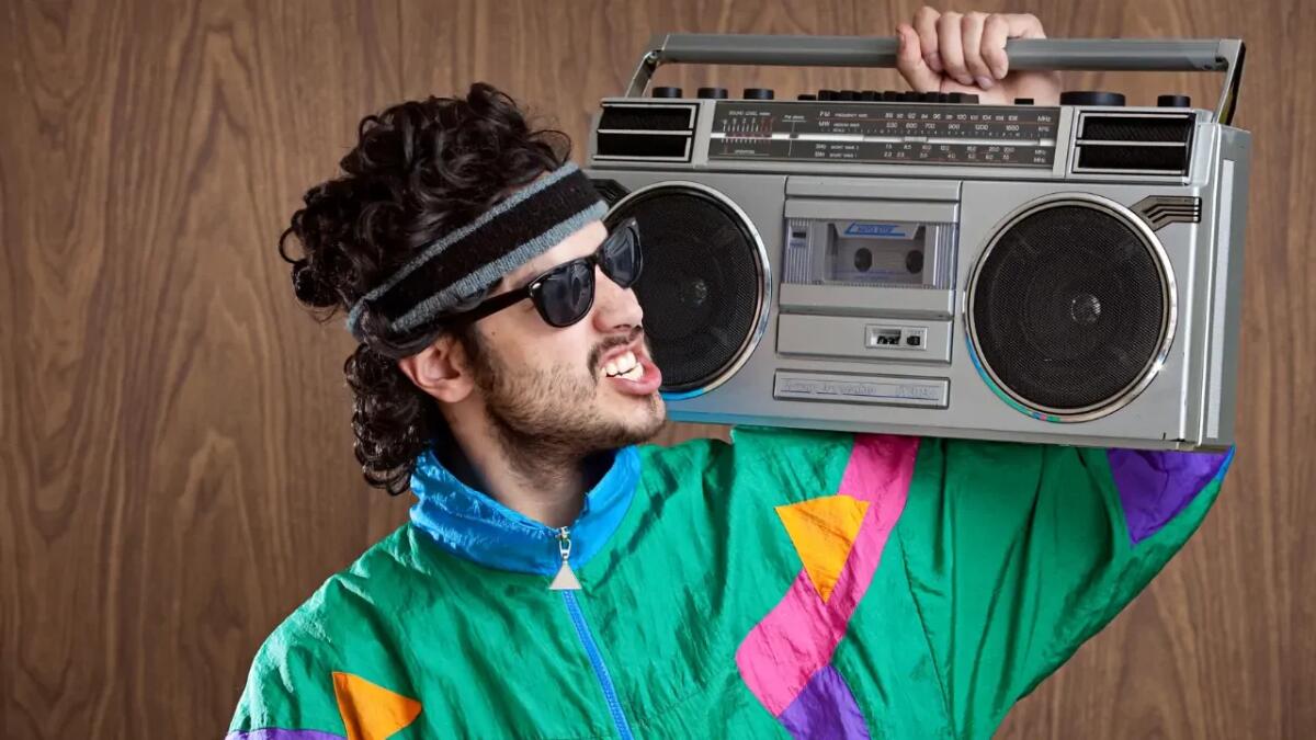 Le acconciature anni '90 che ti faranno sorridere (e quelle che preferiresti dimenticare) - 