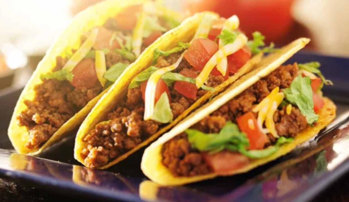 Mio figlio lo sorprendo con i tacos: sono tutti vegetariani ma non se ne accorge - I tacos (Depositphotos foto) - www.guidamamme.it