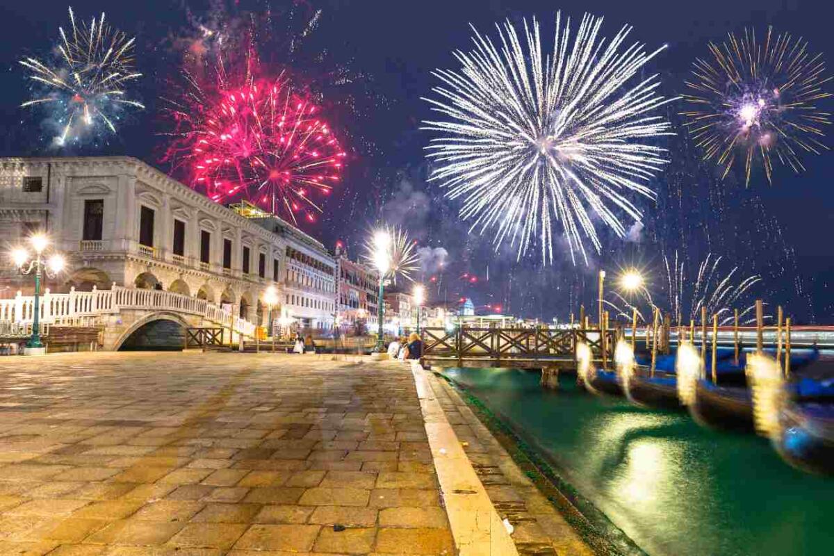 Capodanno nel mondo: tradizioni, riti e curiosità dai cinque continenti - 