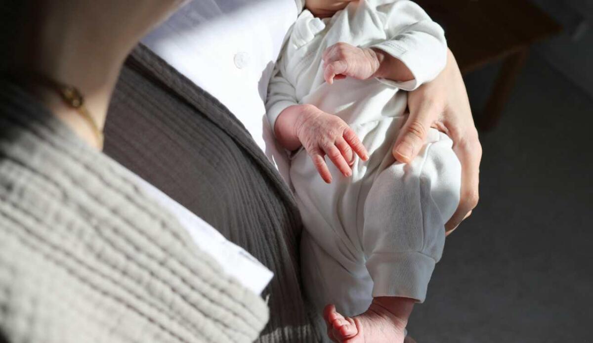 Guida completa all’abbigliamento del neonato: cosa mettere in inverno, estate, primavera e autunno - 