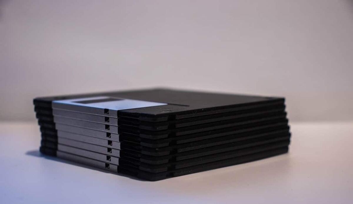 Cosa sono i floppy disk e come hanno cambiato il mondo dell'archiviazione