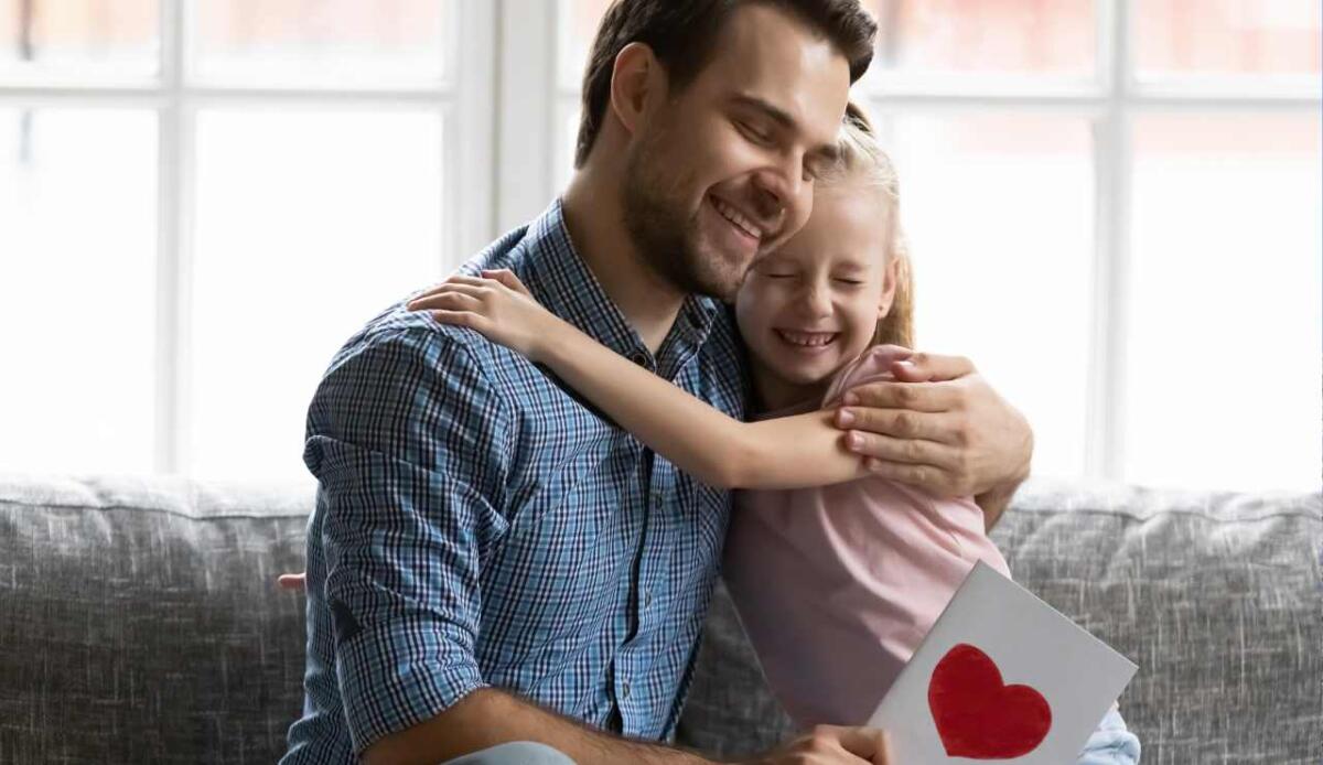 Frasi di compleanno per il papà: le dediche più belle da dedicare al tuo eroe