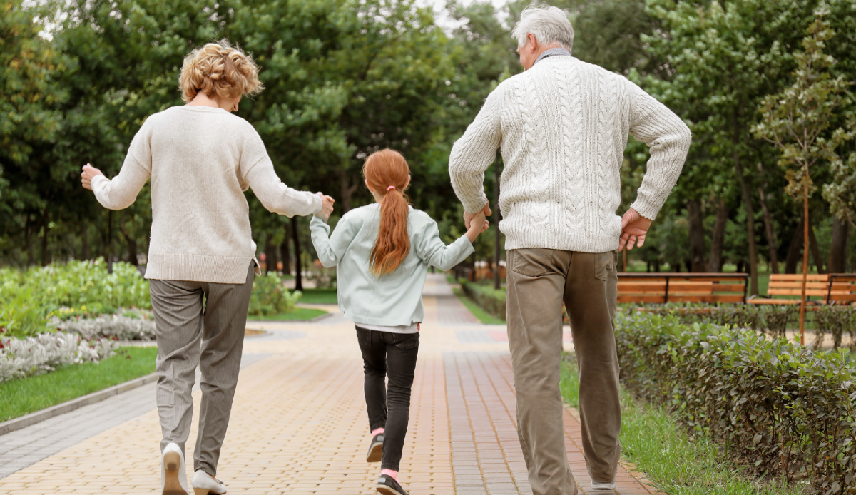 26 luglio, Giornata mondiale dei nonni: le frasi più belle - Canva